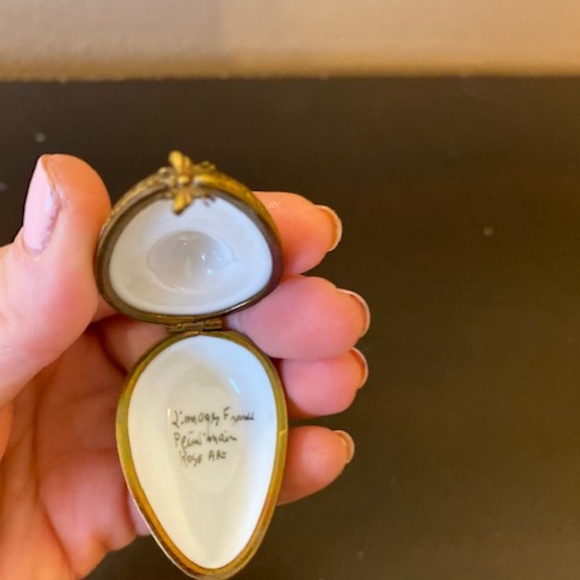 SOLD - Picture 4 of 5